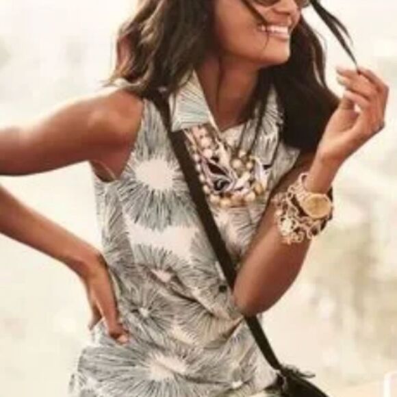 CAbi - Priority Faux Wrap Top Blouse Career #5228 size small - Picture 1 of 5